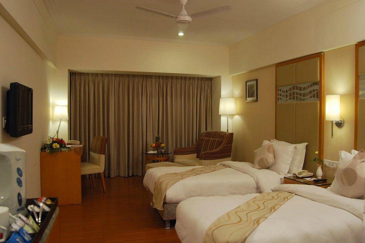Hotel Lords Plaza Ankleshwar Zewnętrze zdjęcie
