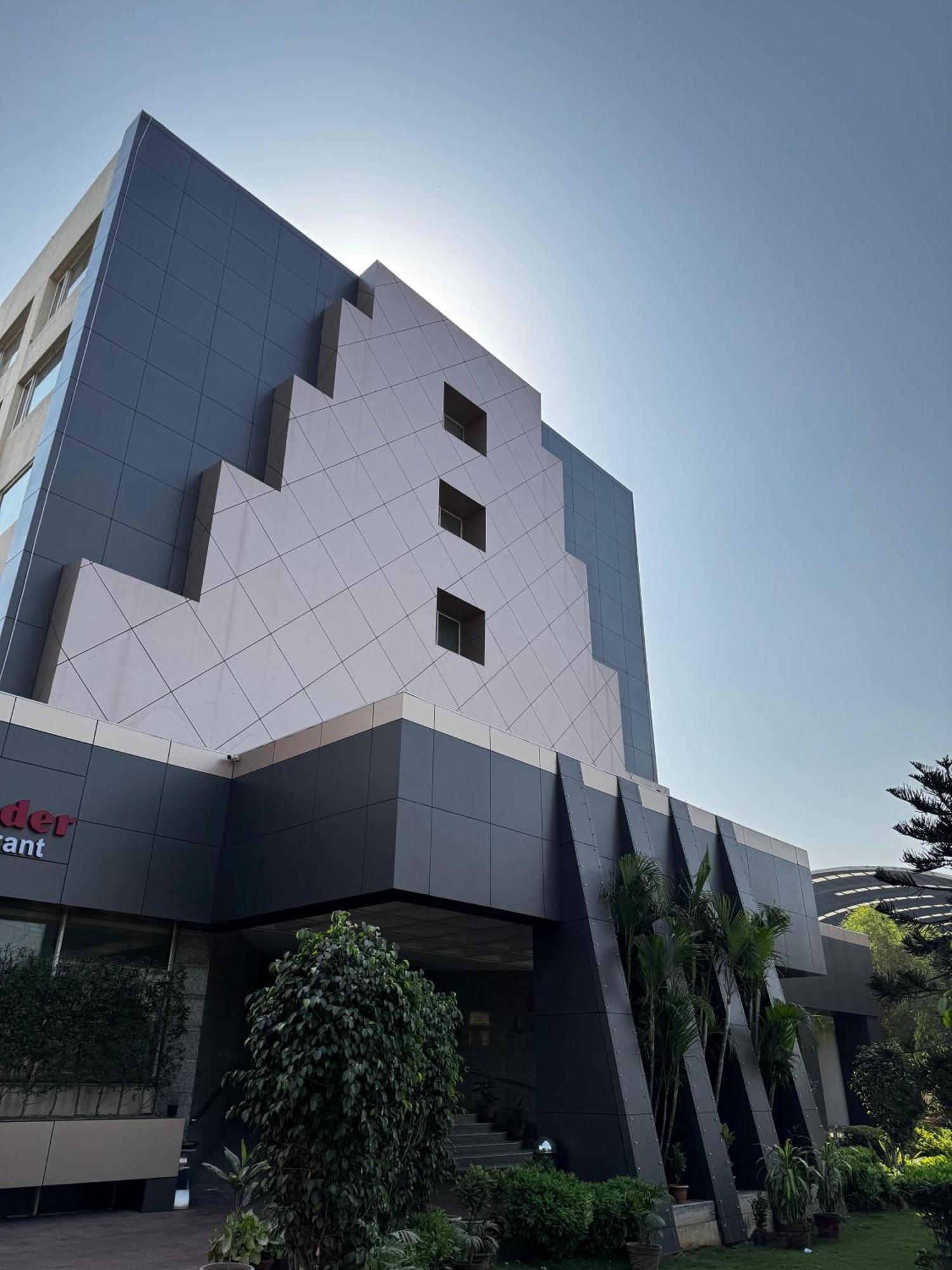 Hotel Lords Plaza Ankleshwar Zewnętrze zdjęcie